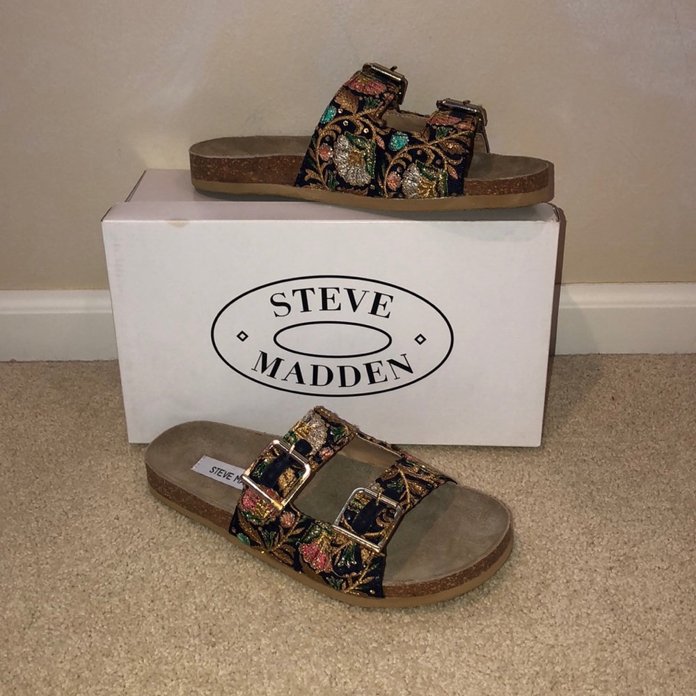 Steve Madden Granted Blue Multi size 7 Sandal